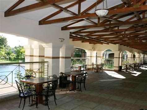 Best Price on Holiday Inn Bulawayo Hotel in Bulawayo + Reviews