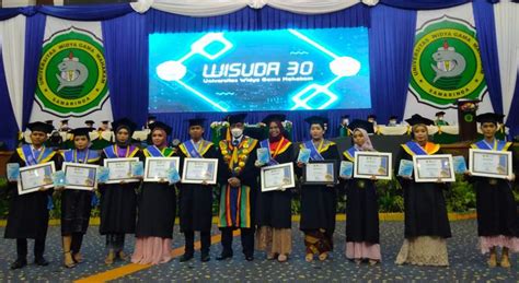 Uwgm Samarinda Sukses Gelar Wisuda Angkatan Ke Kaltim Post