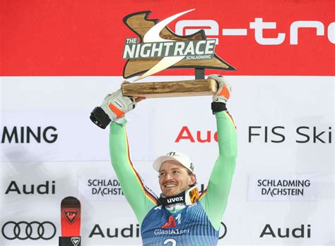 Meldung Linus Strasser Gewinnt Nightrace