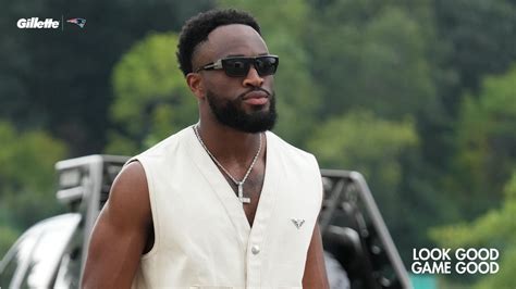 Photos Pregame Week 1 Inside The Patriots Locker Room And Arrivals