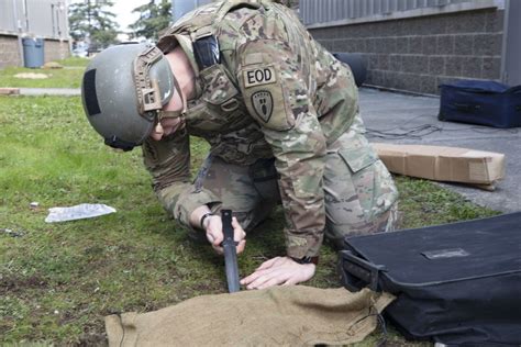 DVIDS - News - Know Your Army: Explosive Ordnance Disposal Technician