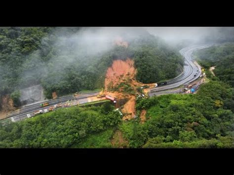 Local exato do deslizamento na BR 376 no Município de Guaratuba Pr