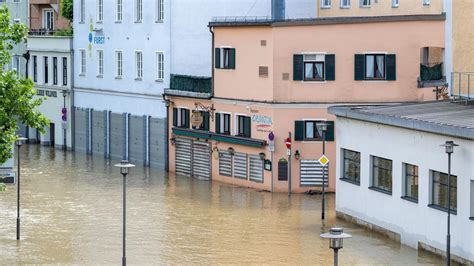 Unwetter Hochwasser geht zurück Passau hebt Katastrophenfall auf