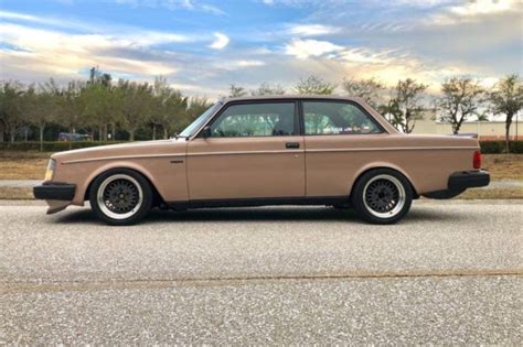 Turbocharged 1981 Volvo 242 Dl 5 Speed For Sale On Bat Auctions Closed On September 18 2022