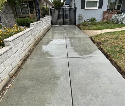 Concrete Driveway Resurfacing or Installation in Los Angeles