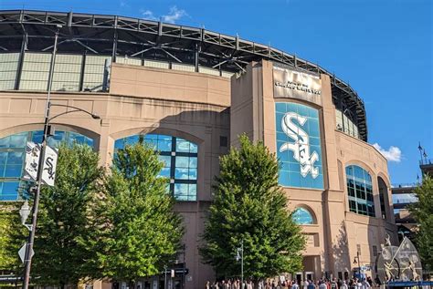 White Sox Opening Day Roster Lineup And First Pitch