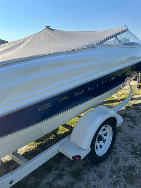 Used 1999 Bayliner 2050 Capri LS 53228 Greenfield Boat Trader