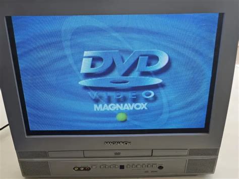 Magnavox MSD520FE 20 TV DVD Combo Color CRT Television Gaming Flat