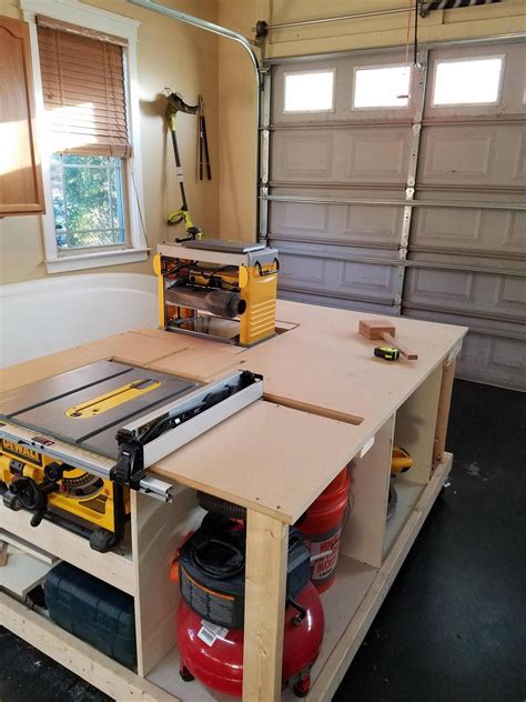 Power Tool Table With A Flip Top Planer Panel Woodworking Projects