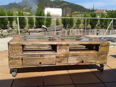 Arredare Con I Pallet 41 Idee Per Il Riuso Dei Bancali Di Legno GIZZETA