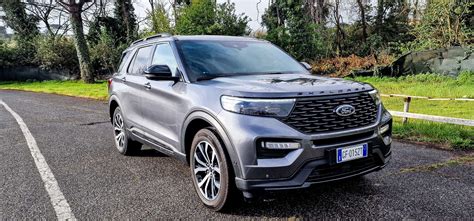 Ford Explorer St Line Phev Cv La Prova Su Strada Il Giornale