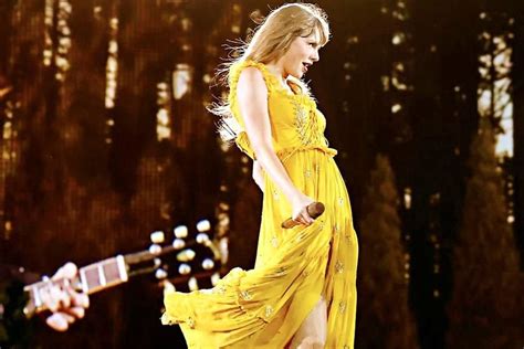 Deslumbra Taylor Swift Con Sus Looks Para Shows En México