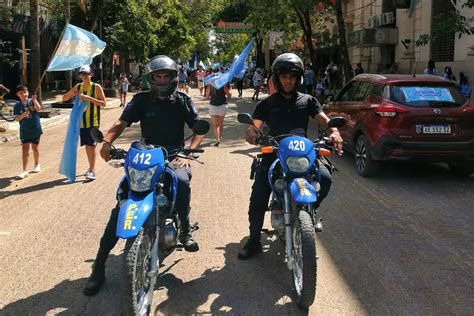 Sin Mayores Incidentes Fueron Aprehendidos Tres Hombres Y Una Mujer