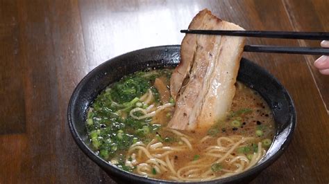 Nyで認められた味！世界で愛される鹿児島の豚骨ラーメン／麺屋二郎「鹿児島指宿ご当地ラーメン焦がし醤油」｜chu Press