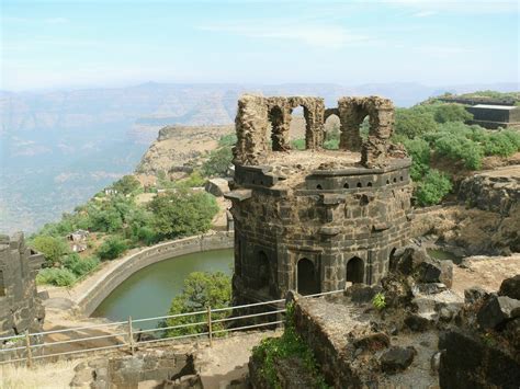 outstanding compilation   raigad fort images  full  resolution
