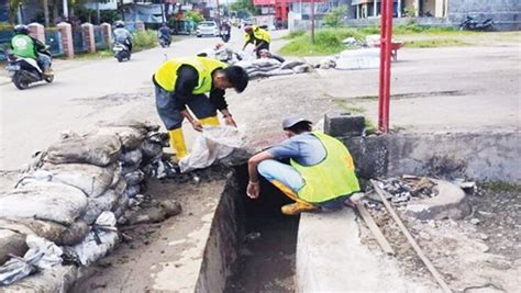 Antisipasi Banjir Pemko Padang Rehablitasi 14 Saluran Drainase