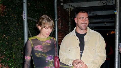 A Source Claimed Travis Kelce Asked Taylor Swift’s Dad For His Blessing To Propose