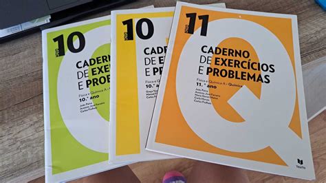 Livros Cadernos de Exercícios Física e Química 10º e Química 11º