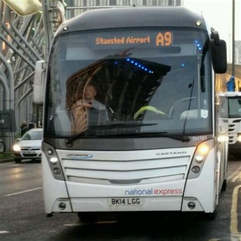 National Express Service Coach A9 for Stansted Airport Línea de