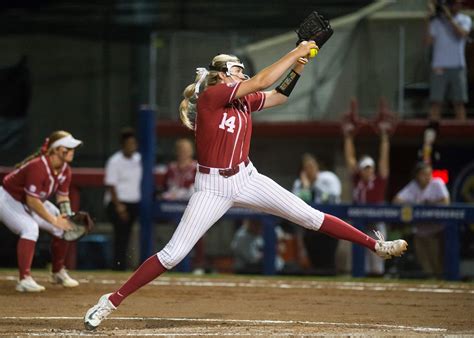 What Alabama Softballs Pitching Duo Of Montana Fouts Jaala Torrence