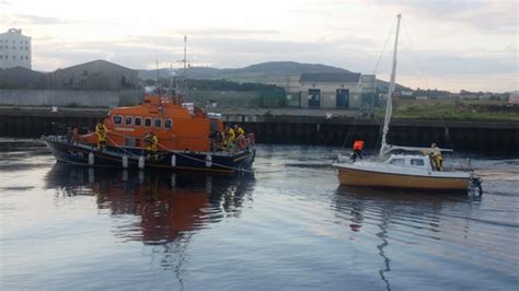 Arklow Rnli Involved In Rescue Of Two People On Yacht That Gets Into