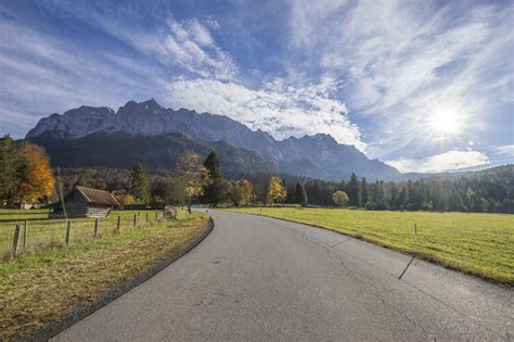 Germany Garmisch Partenkirchen Grainau View To Wetterstein Mountains