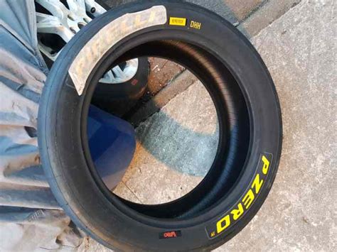 Pneus Slick Pirelli Ivalto 22562517 Neuf Pièces Et Voitures De