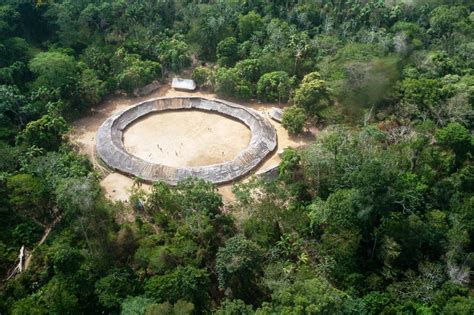 Shabono Yanomami La Vida En Armonía Con La Amazonía Haiman El Troudi