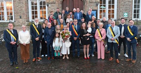 Anita En Gilbert Vieren Hun Gouden Jubileum Liefdesverhaal Begon In