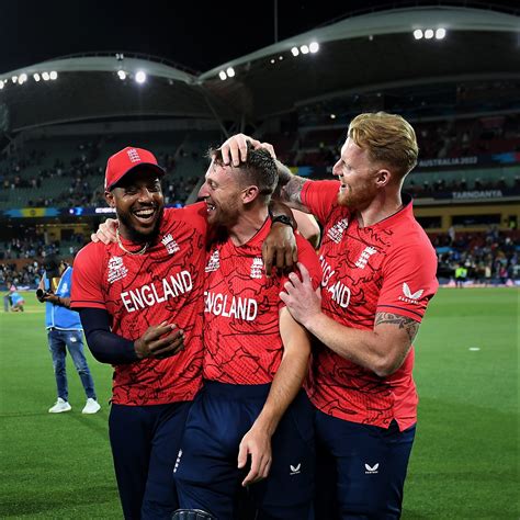 Pak Vs Eng Live Team England Set To Depart For Melbourne To Face