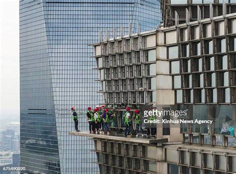 52 Cn Tower Skywalk Stock Photos, High-Res Pictures, and Images - Getty ...