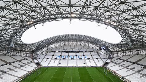 Marseille to close sections of stadium for fan behaviour - ESPN