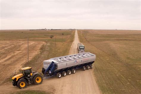 Pin By Josh Storey On Farm Equipment Big Tractors Hot Wheels Garage