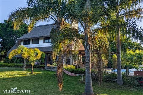 Thatched House With Beautiful Setting In The Solís Beach Resort