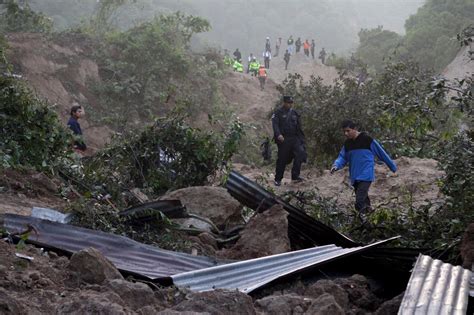 Frana Di Proporzioni Enormi In Guatemala Almeno 6 Morti Decine Di