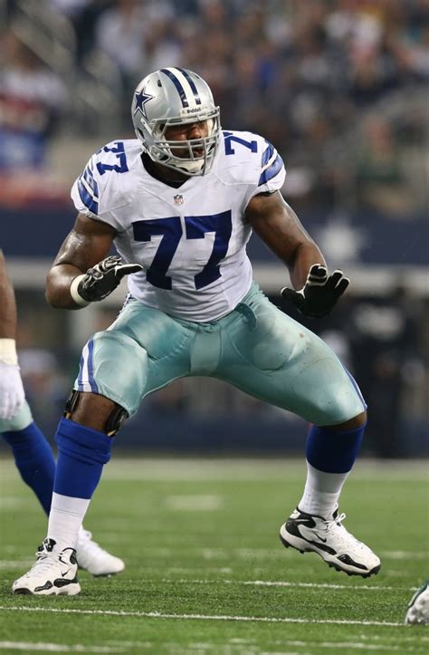 Cowboys Sign Tyron Smith To Extension