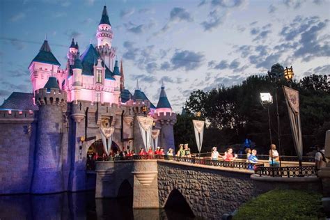 Disney 2023-24 race schedule announced, Disneyland Half Marathon returns