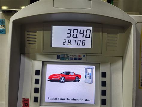 Workers are debating the kroger salary per hour on reddit 14