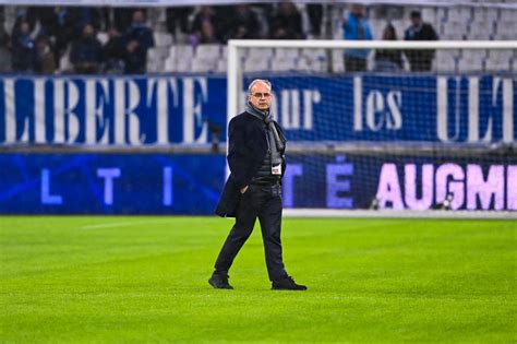 Pas De Sanction Pour Luis Campos Apr S Psg Lille France Paris Saint