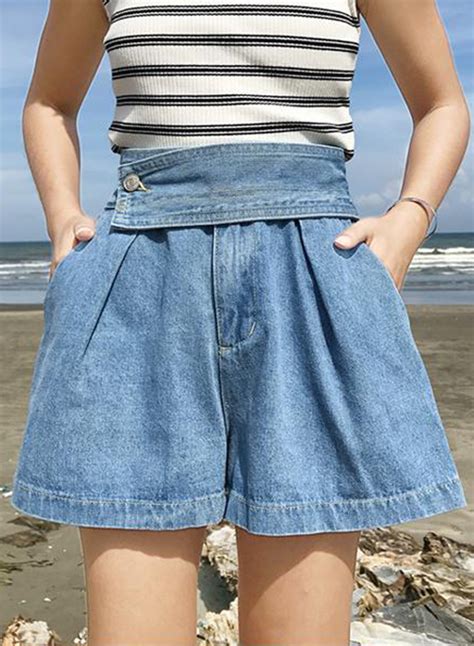 Loose Fit Denim Shorts