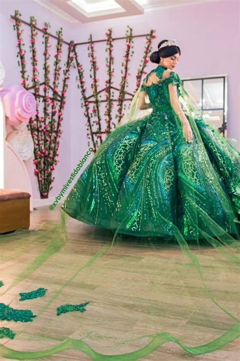 Aquí encontrarás vestidos de quinceañera verde esmeralda