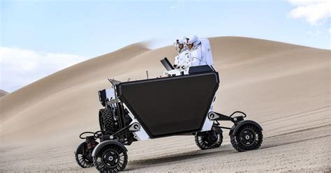 Aerospace Startup Reveals New Modular Lunar Rover For Carrying People