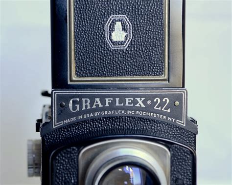 Vintage Camera House: Graflex 22