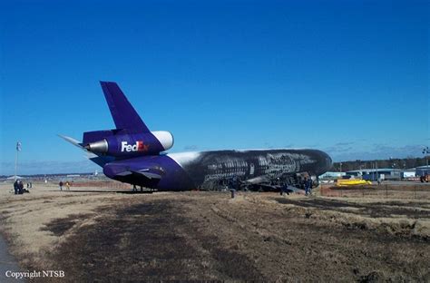 Crash Of A Douglas Dc 10 10 In Memphis Bureau Of Aircraft Accidents Archives