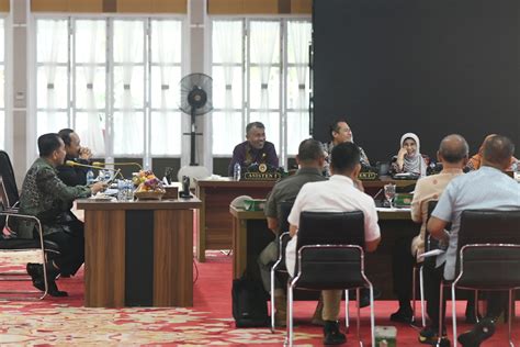 Pj Gubernur Sumut Agus Fatoni Rapat Perdana Dengan Opd Ini