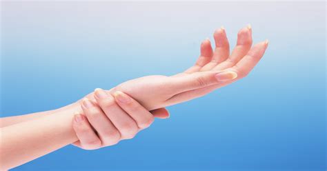 Poor Circulation In Fingers Causes Symptoms And Treatment