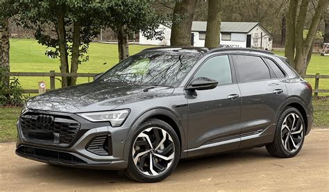 Audi Q E Tron Lakkfarger Electrichasgoneaudi Net