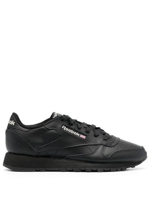 Reebok logo-tag low-top Sneakers - Farfetch