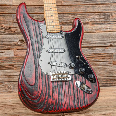 Fender Limited Edition Sandblasted Ash Stratocaster Crimson Red 2014