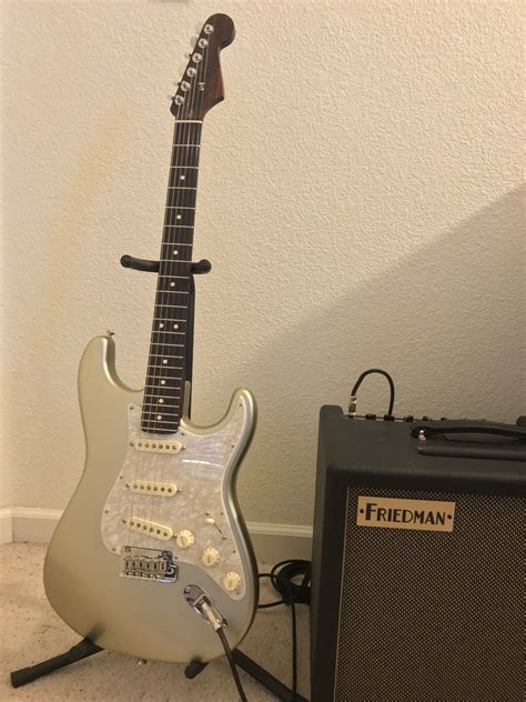 Gear Ngd American Pro Strat Guitar